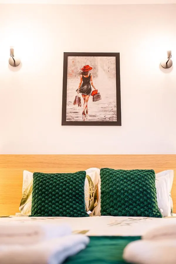 Apartment Downtown Heaven┃Ultracentral Bucharest Romania